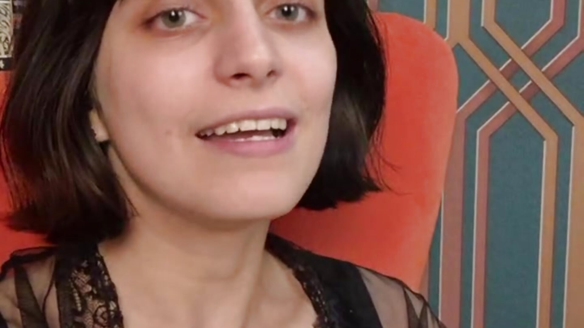 About me - video by ViolineMooree cam model