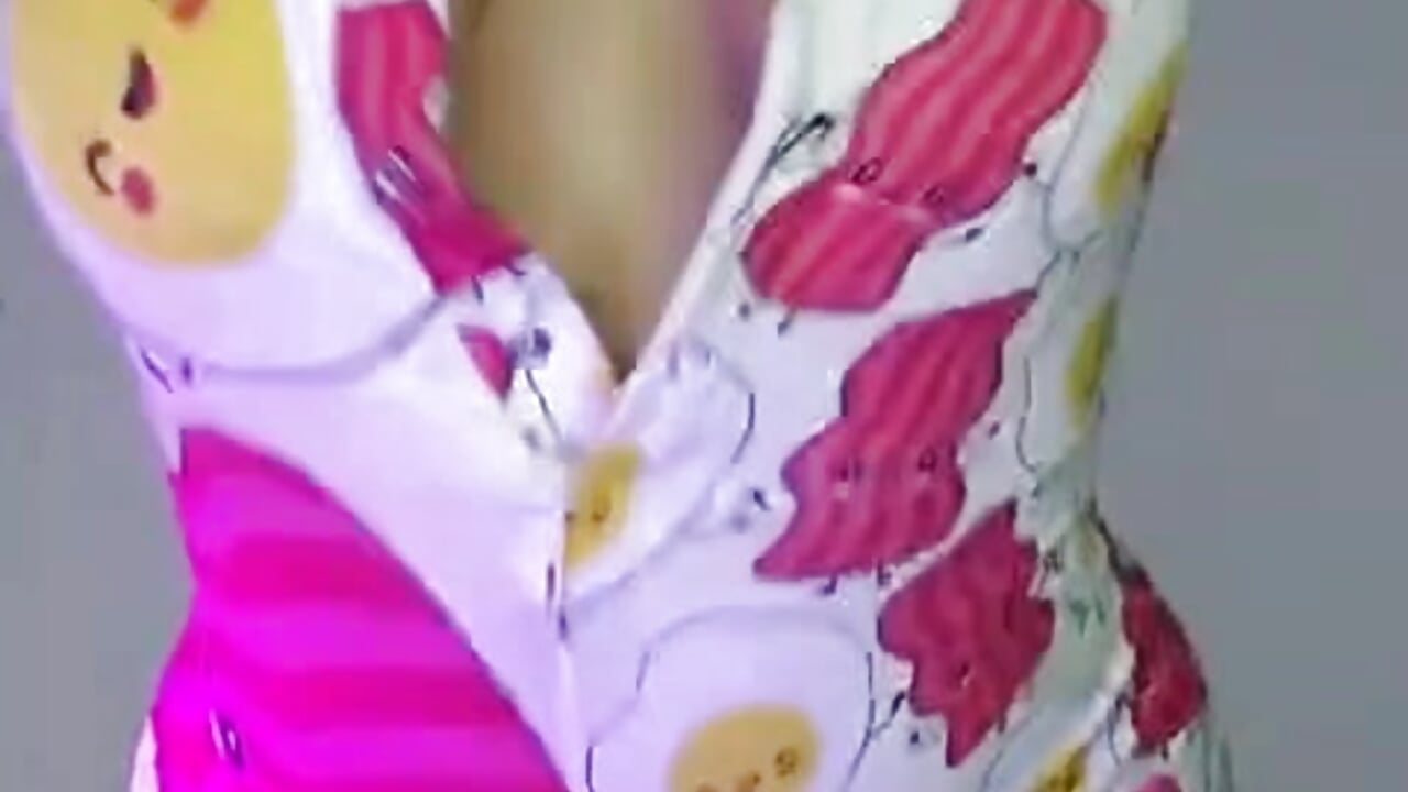 my boobs bouncing in your face🍒🔥 – видео вебкам-модели Leyacopper_