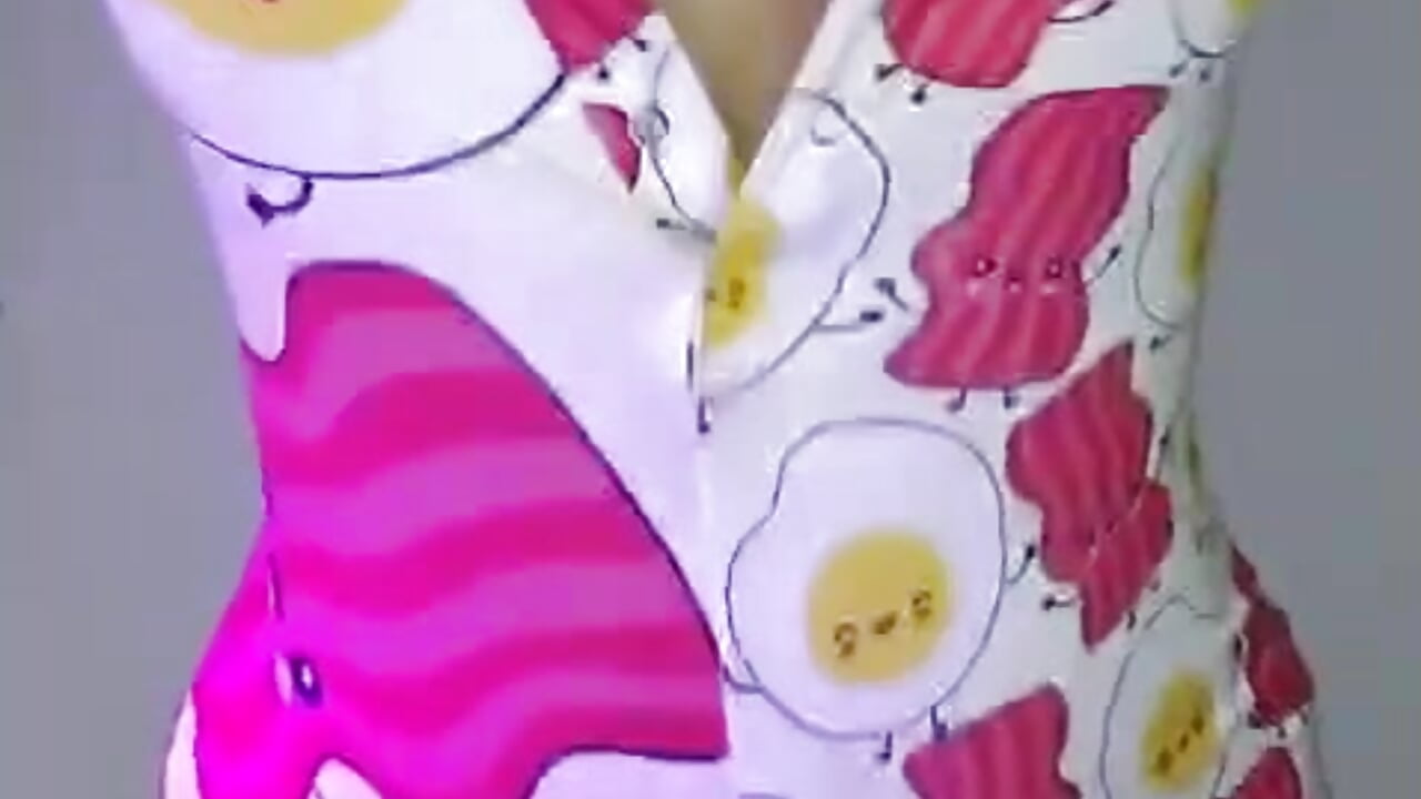 are you ready for my big tits?🍒😏 - Vídeo de Leyacopper_, modelo de vídeos