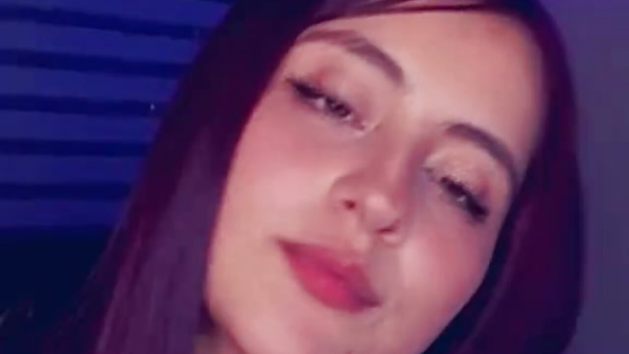 hello - clip cu katti_mansini590340 model videochat