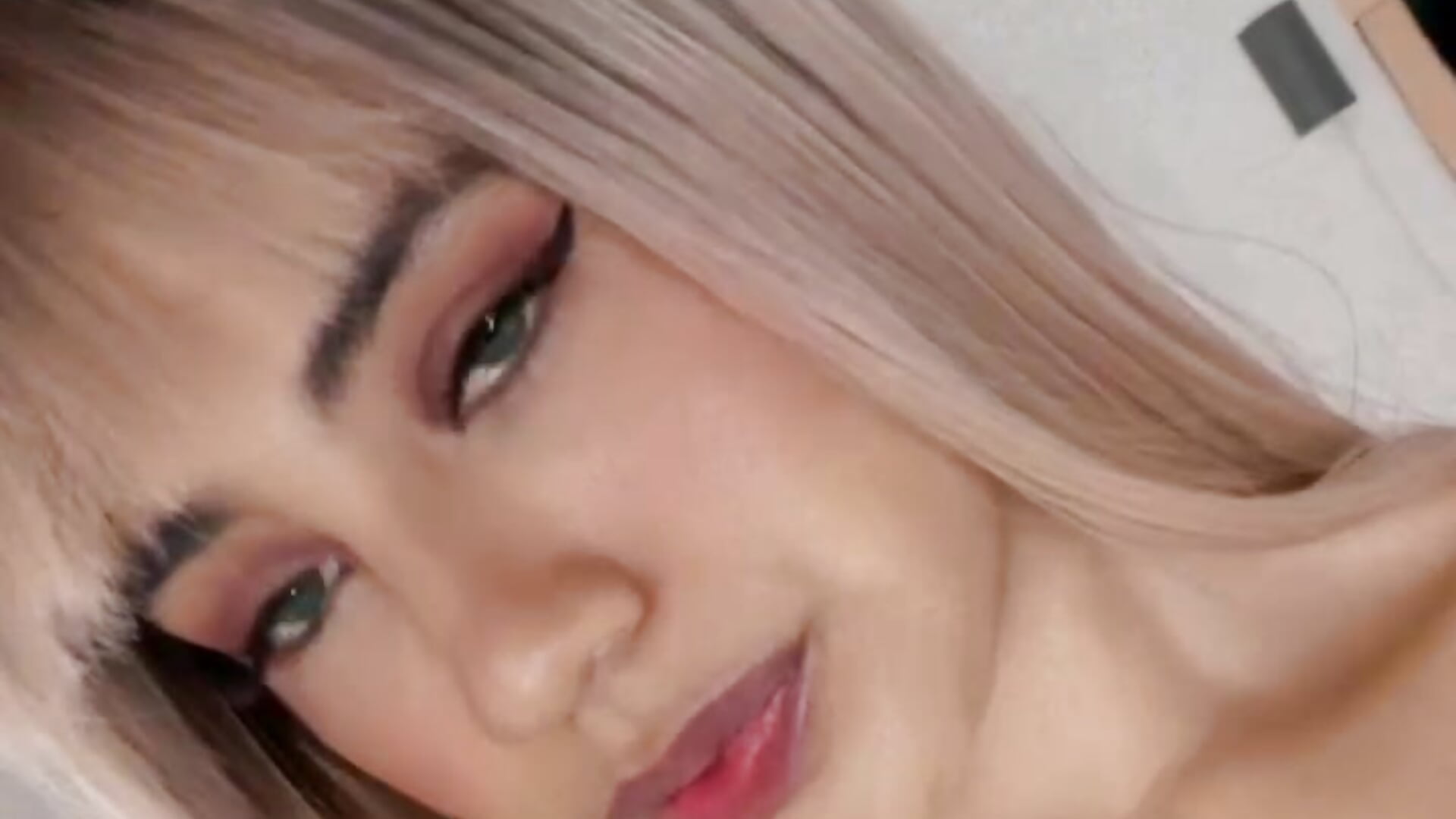 Look But Don't Touch 👀 - SoriEaston 캠 모델의 동영상