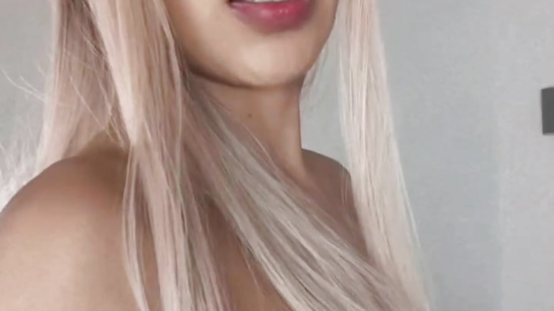 Playful Whispers 😉 - SoriEaston 캠 모델의 동영상