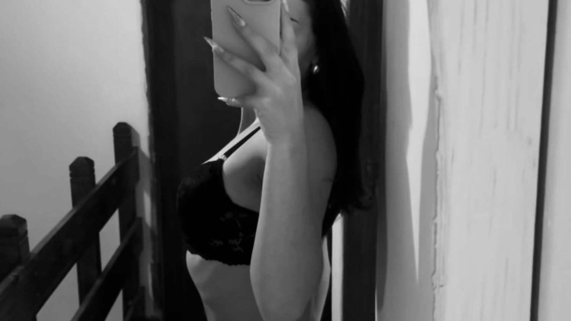 Hi❤️‍🔥✨ - video by Freyjababy cam model