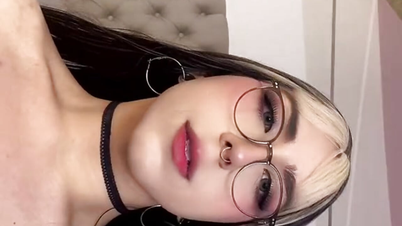 Know Me - video by JanneBlossom_ cam model