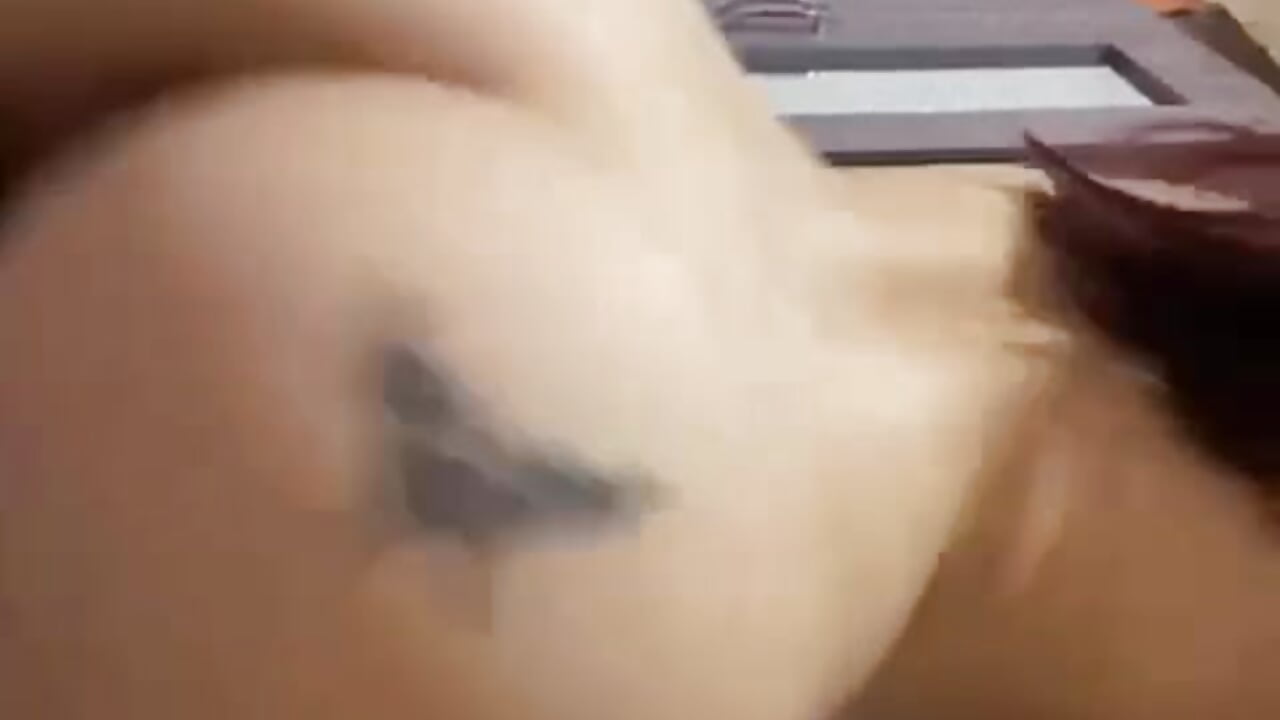 A little dance to liven up the day - video oleh Dark_courtney kamera model