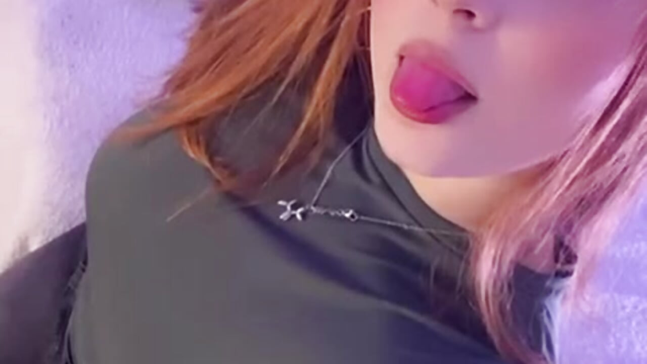 Helloooo - video oleh Dark_courtney kamera model