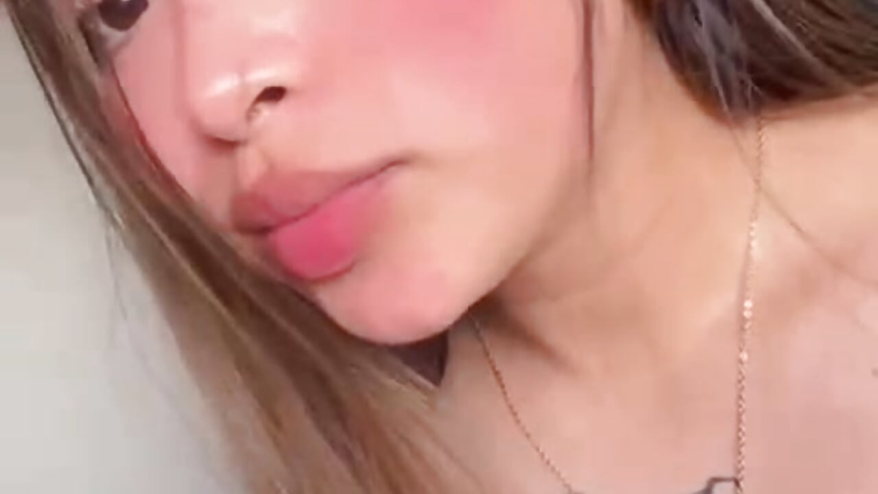 Me. ❤ - video by Valeriia_m00n cam model