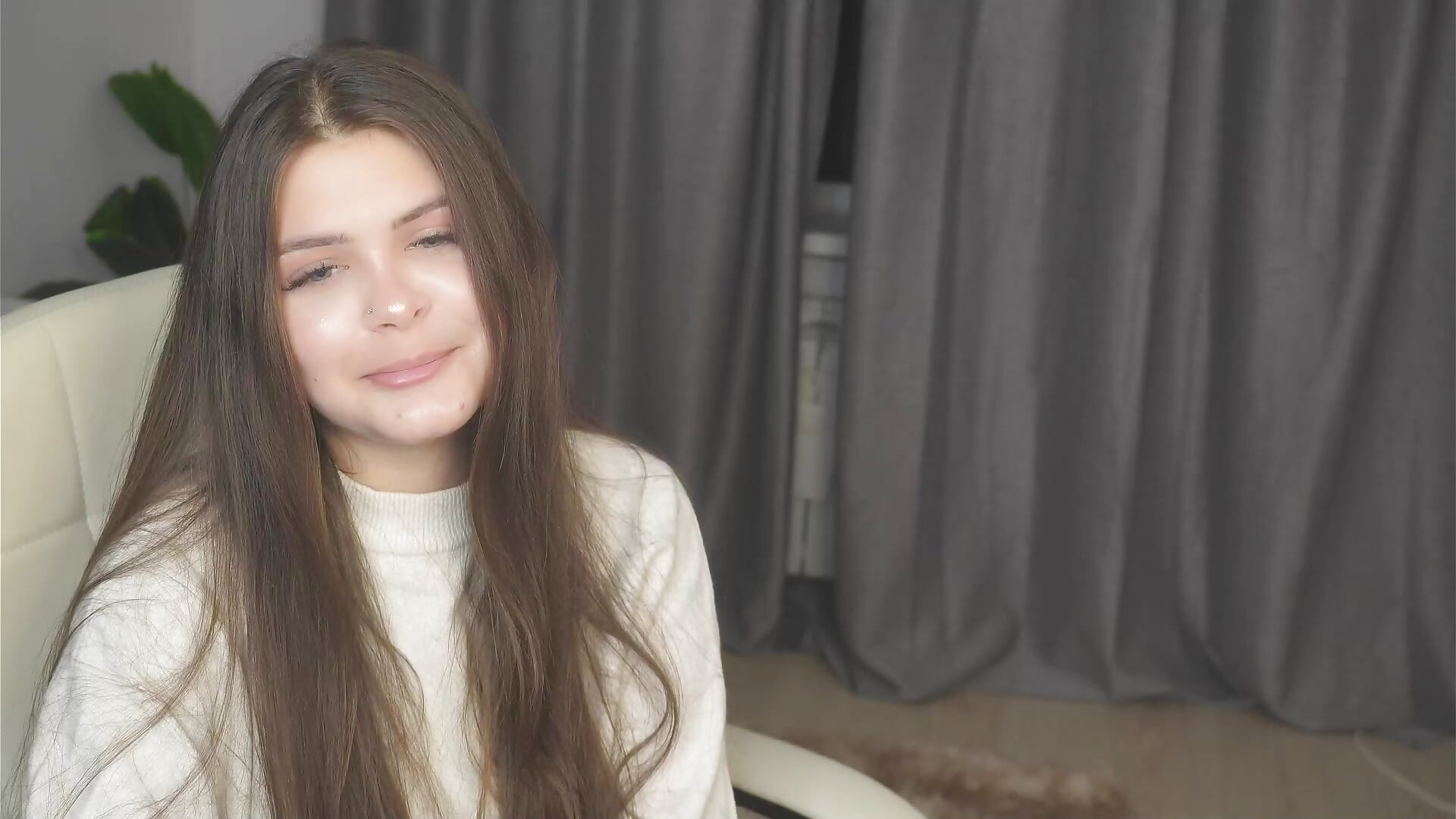 First minutes of my stream! (and i am embarassed haha) - video by AdelinaIbraham cam model