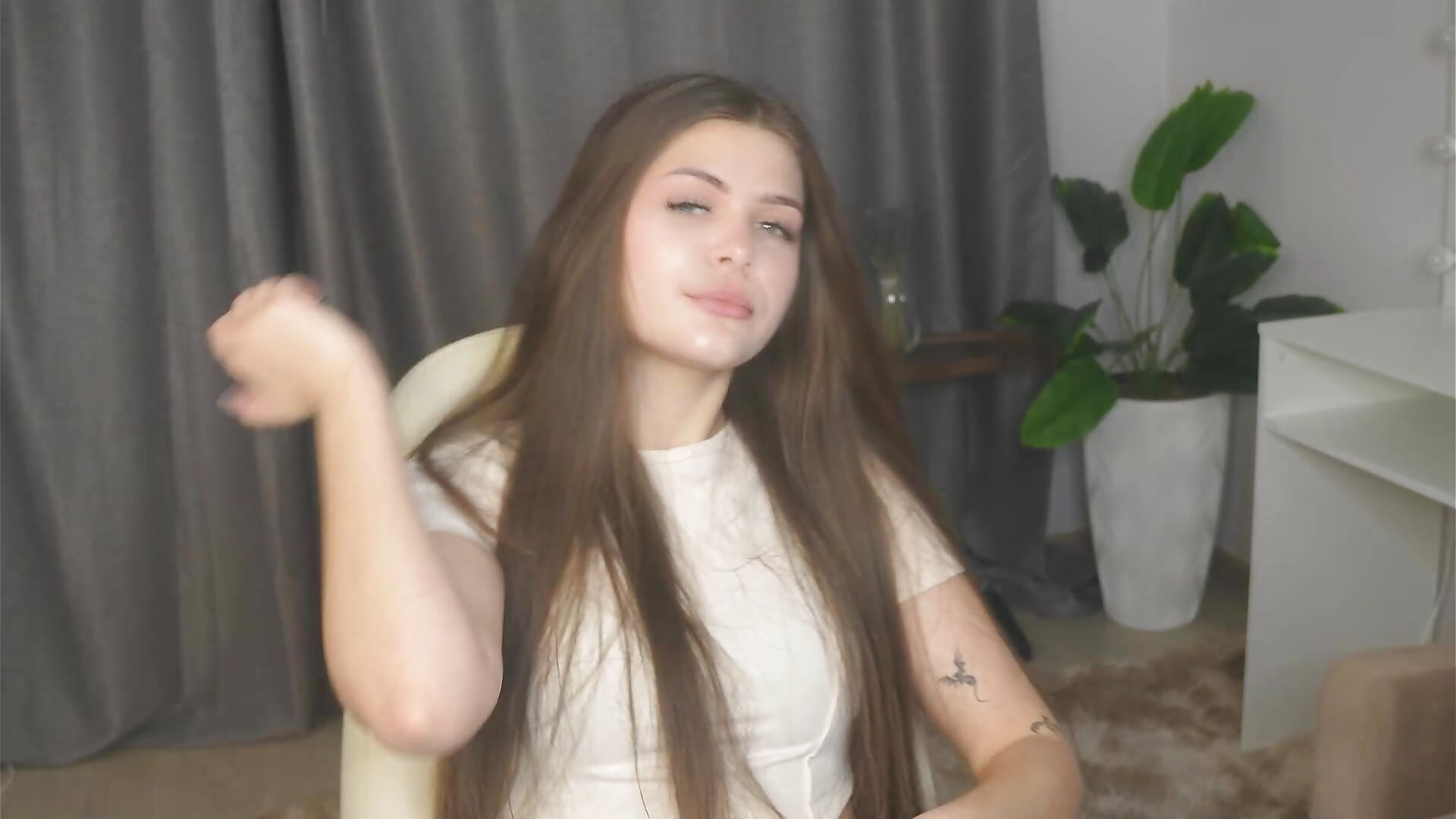 💋 - video by AdelinaIbraham cam model