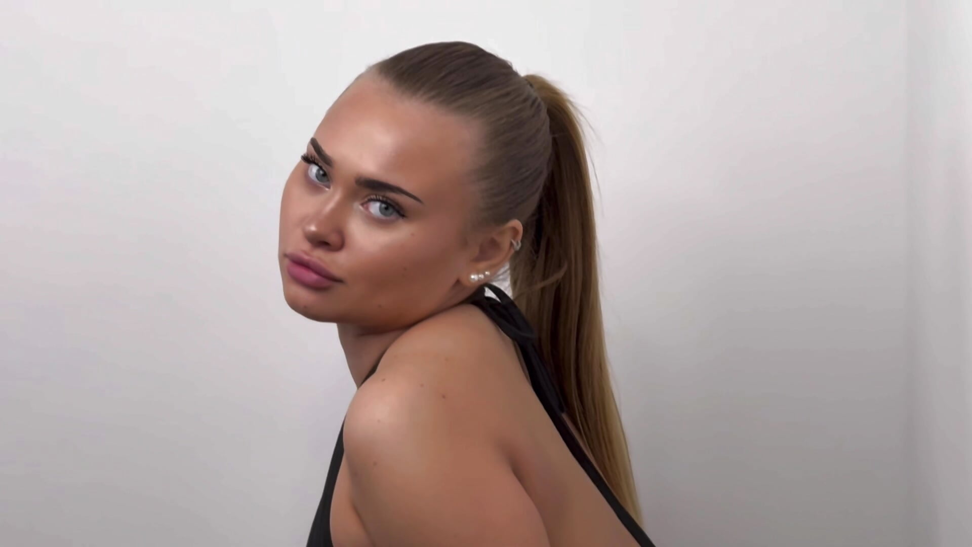 ❤️ - video by MilaRaven cam model