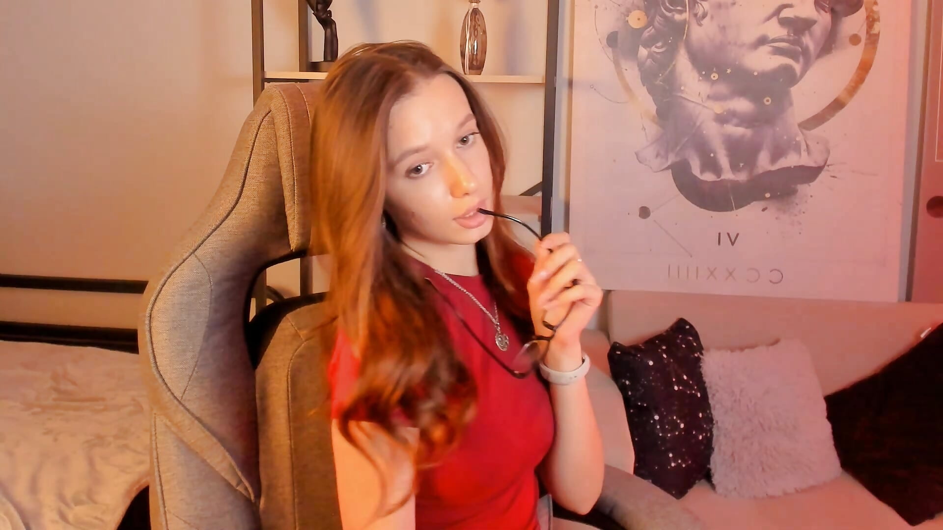 it's me - video by EmilyWade cam model