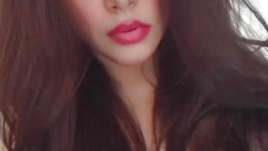 kisesss - video by Nattaliiebrown69 cam model