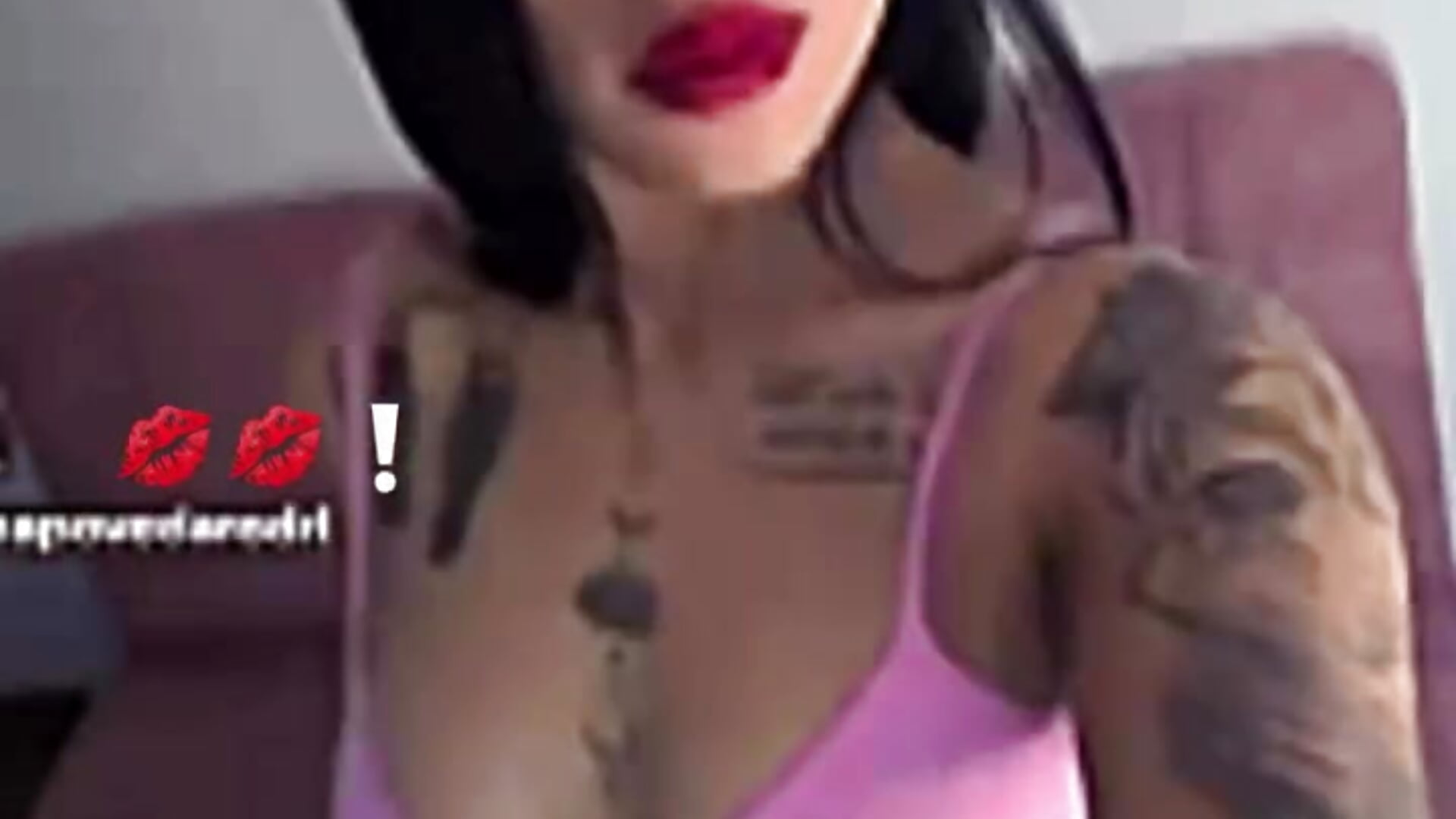 1d953d670338fca56b229e73c154beec - video by _Katica-Vip_ cam model