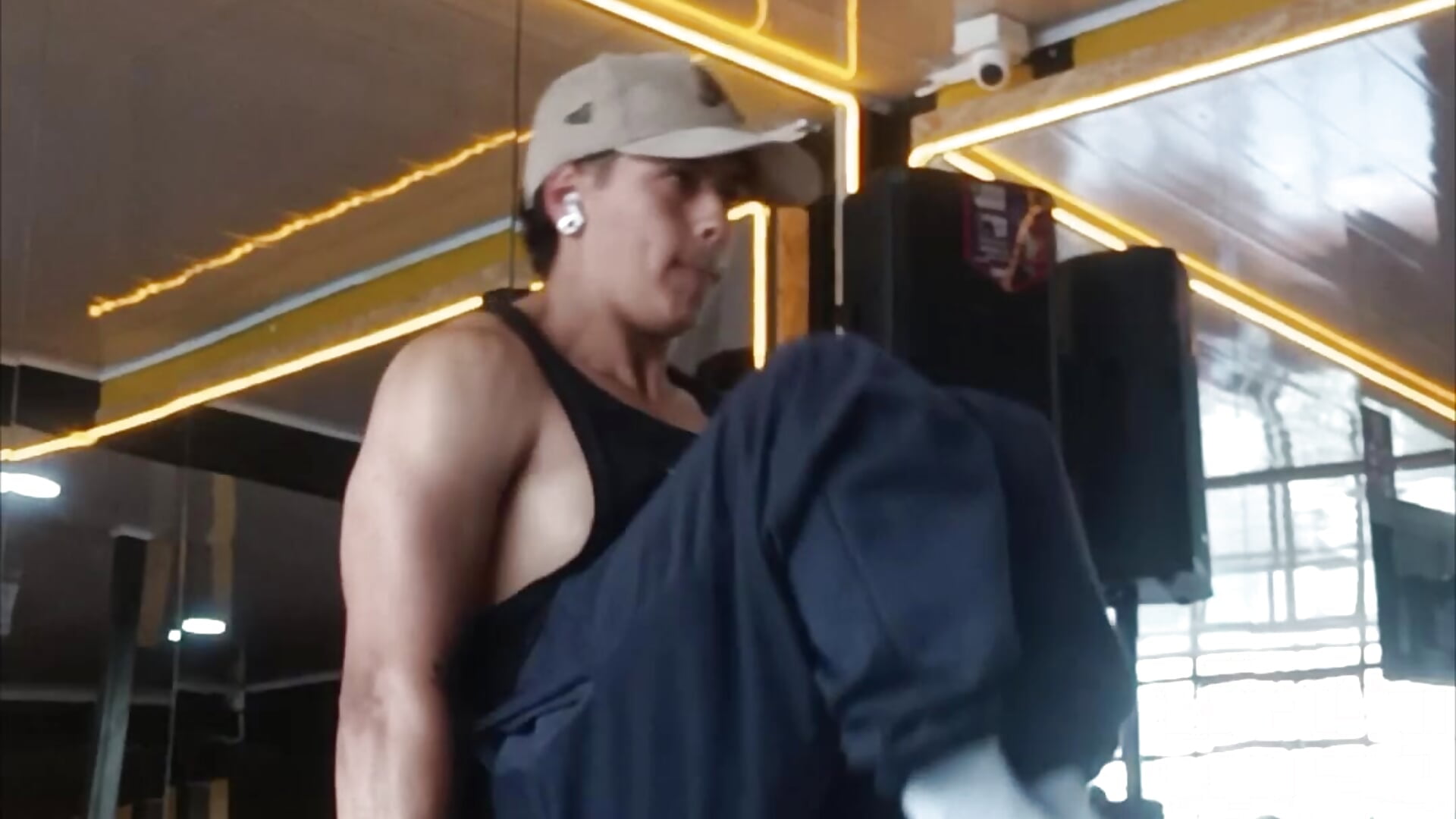 b581590b-d9df-4140-be5f-4a931b6cf2d2-1_all_845 - Vídeo de bastianfix1, modelo de vídeos