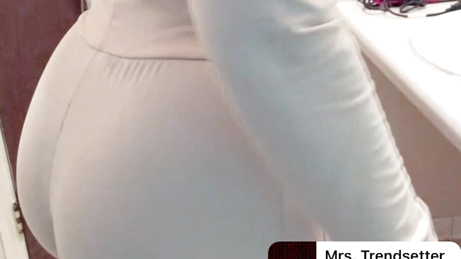 4CF3EA9E-3E98-41BC-8304-18D7EEAA3A00segment_video_1 - vídeo de la modelo de cam JayyBabyy1