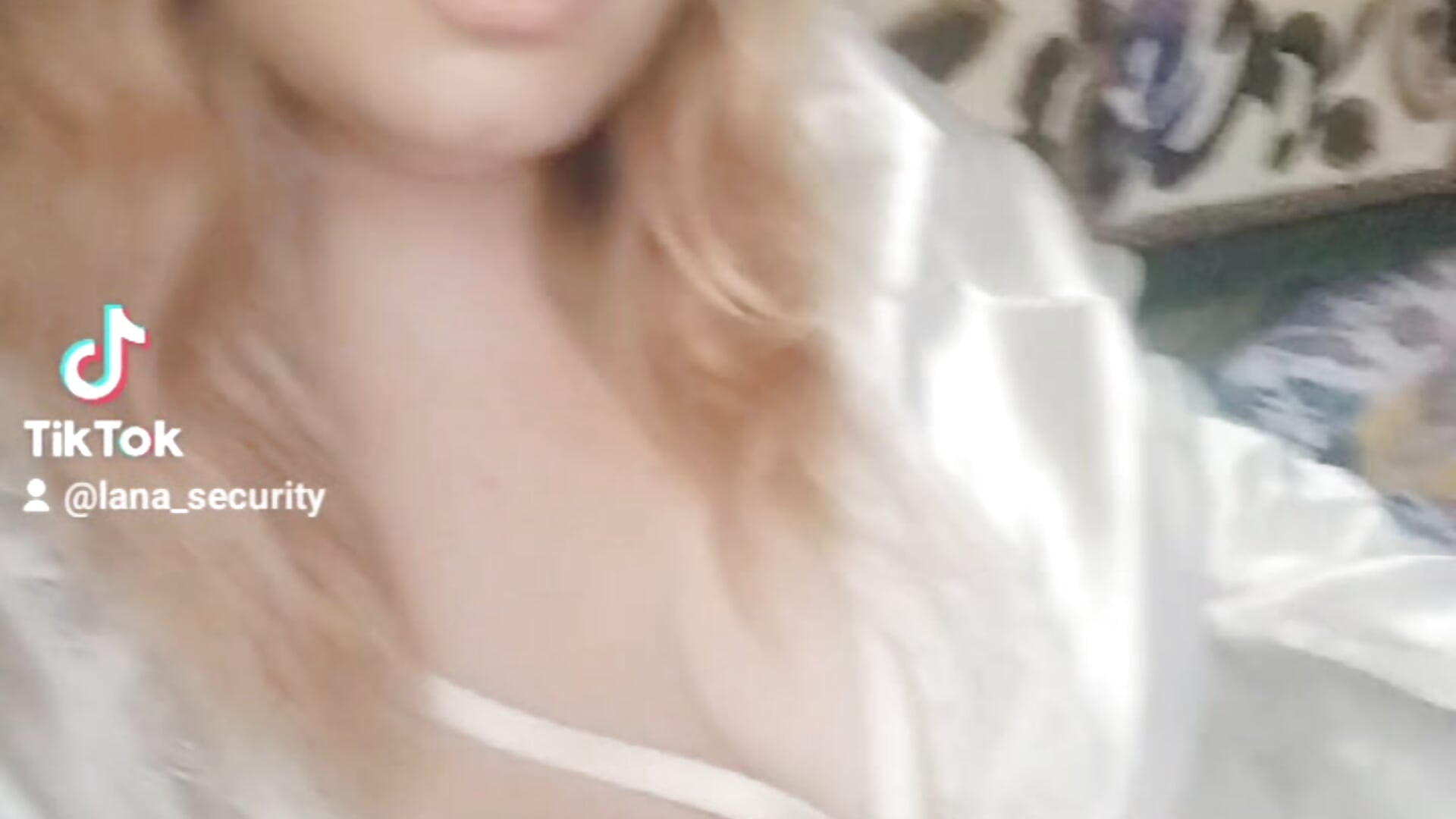 Music In white - video by Lana-murr cam model