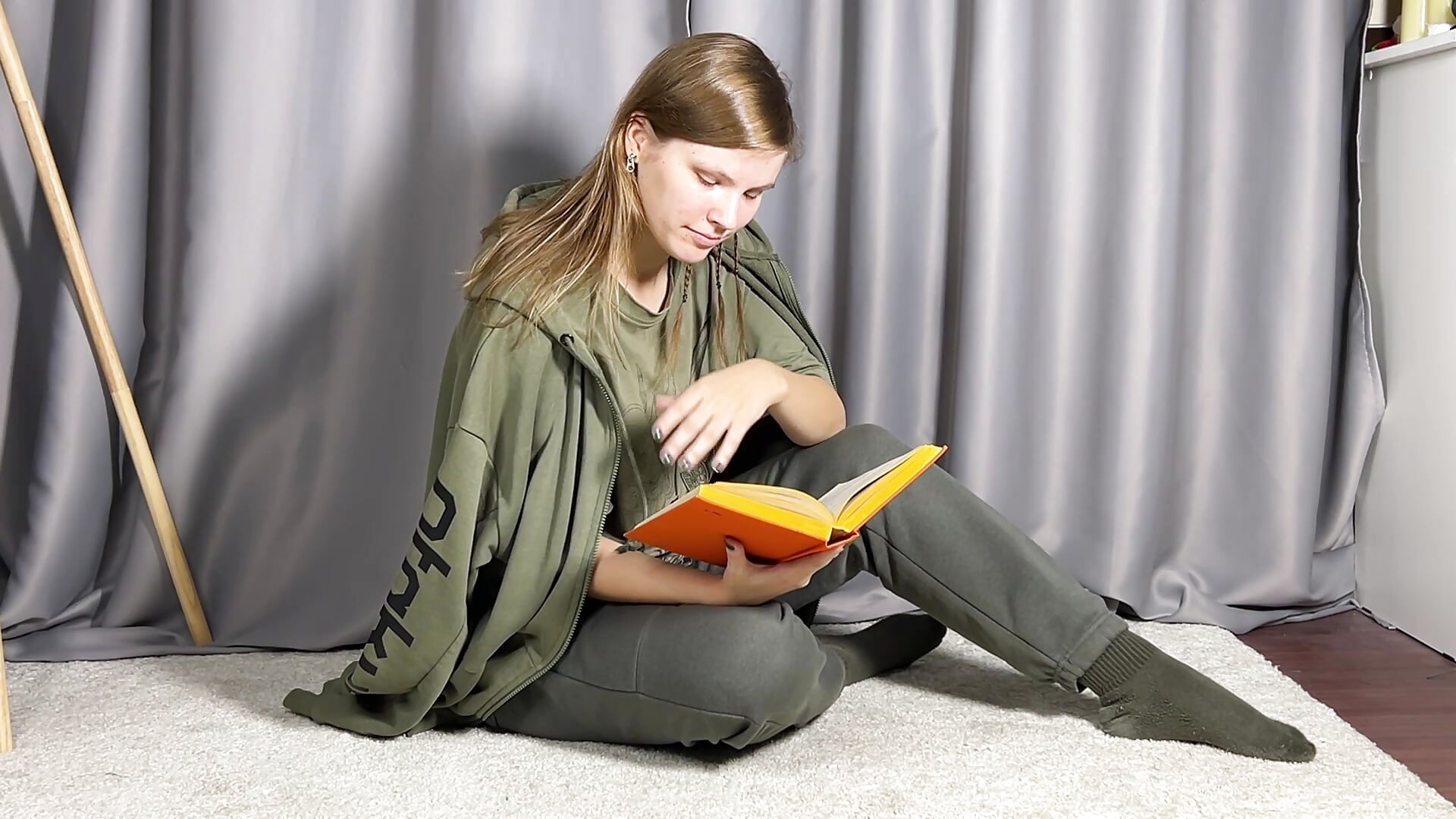 Gravity of Eyes - video by YoshieGradney cam model