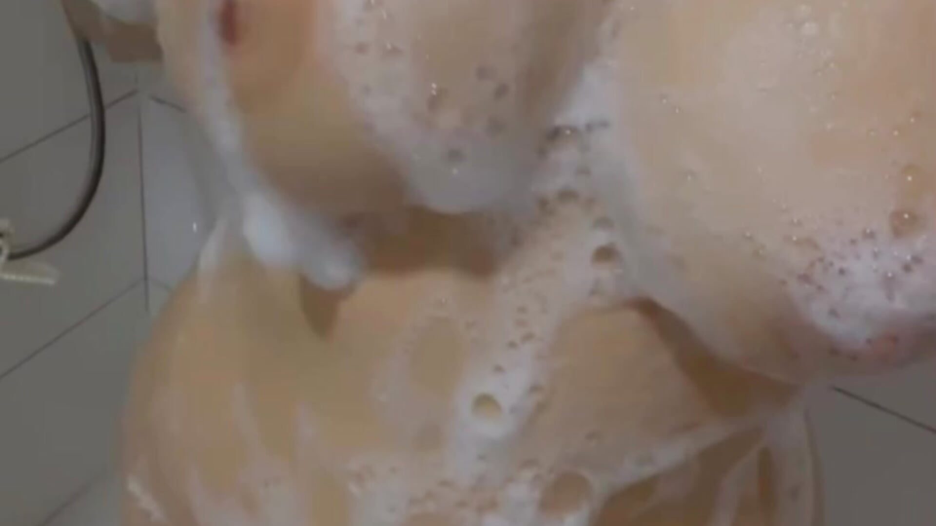 Duşşş - vídeo de Sweet_xxBuse modelo de câmara