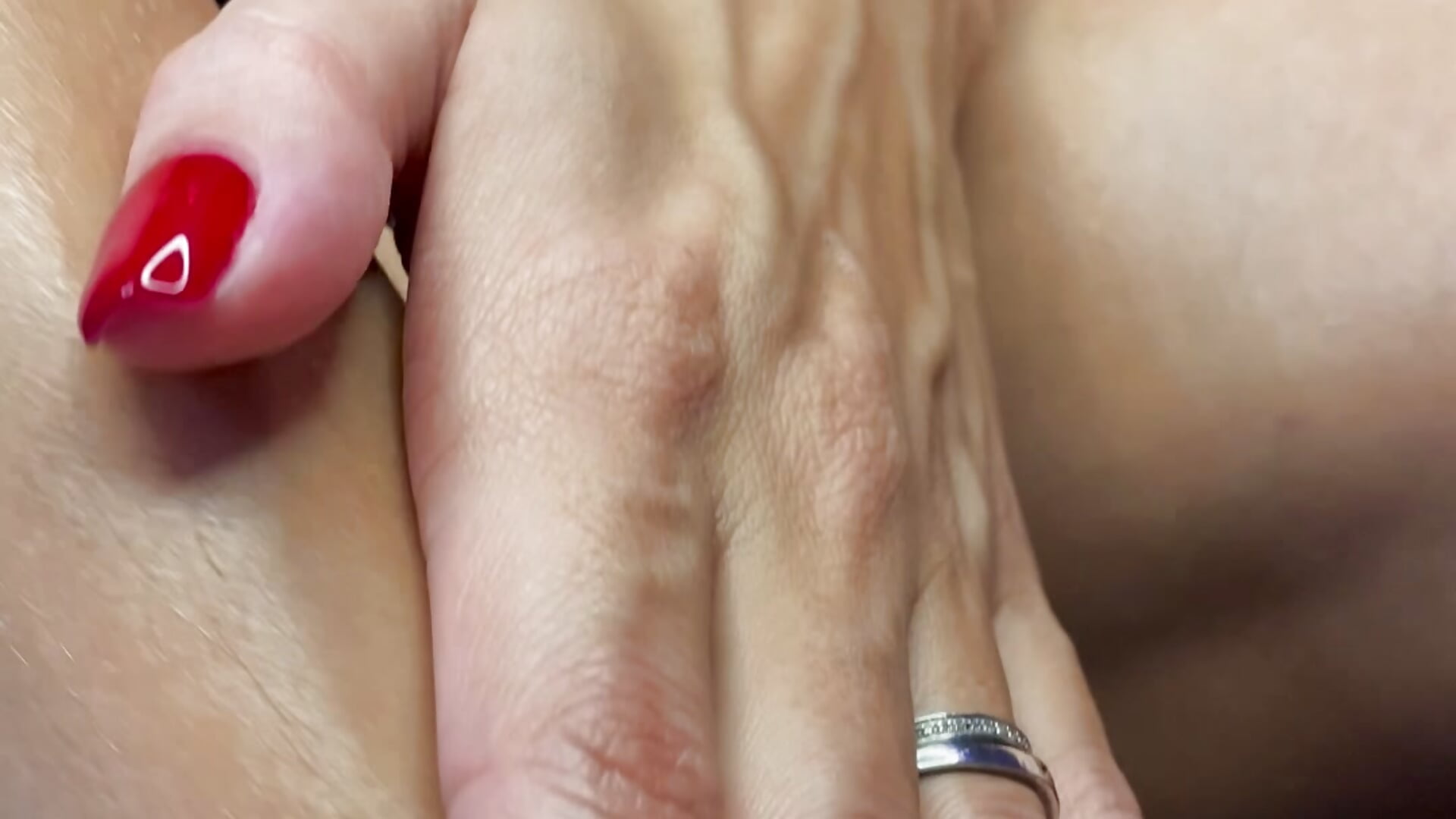 Oiled Fantasy - video by FoxyMoons cam model