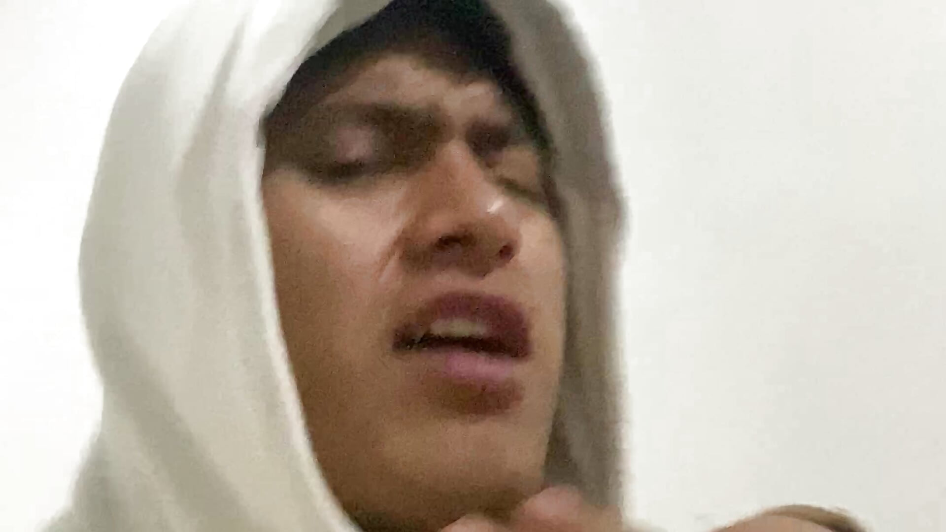 Cantando - video by Charlystinsonrey cam model