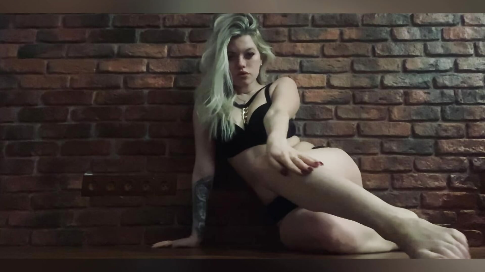 I’m for you 🍓 - video by rebeka_devil cam model