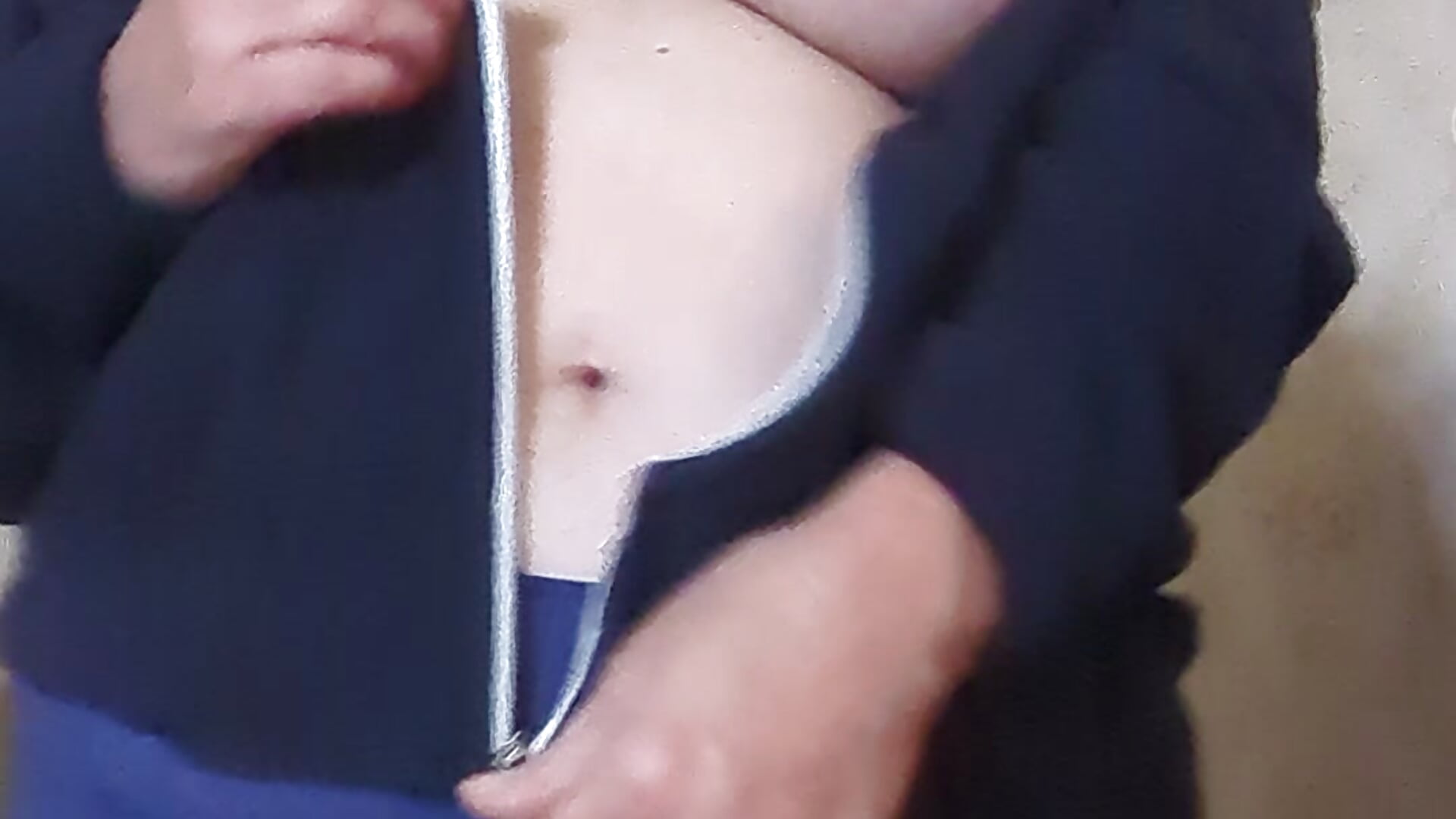 Sexy workout clothes and big bouncing tits🔥🔥🔥 - vídeo de la modelo de cam BigbustedBrenda