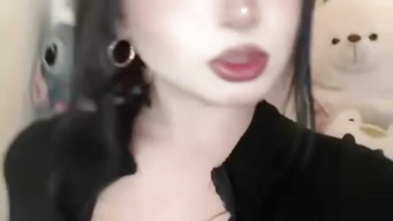 WhatsApp Video 2025-10-29 at 7,45,46 PM - video by Sele_starr cam model