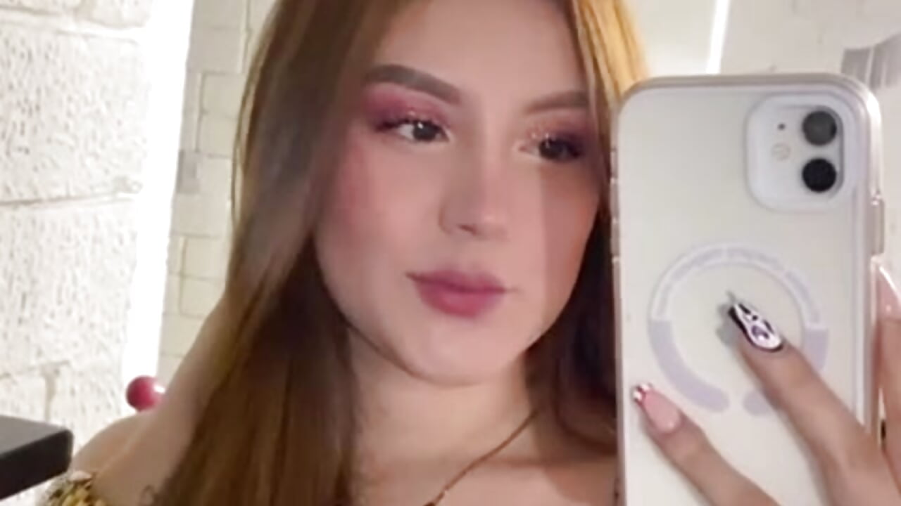 Me ❤️ - video by Adrimaretti cam model