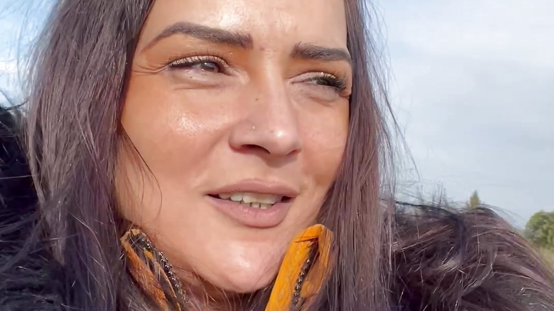 Are you coming for a walk with us? - video by SiennaRosse cam model