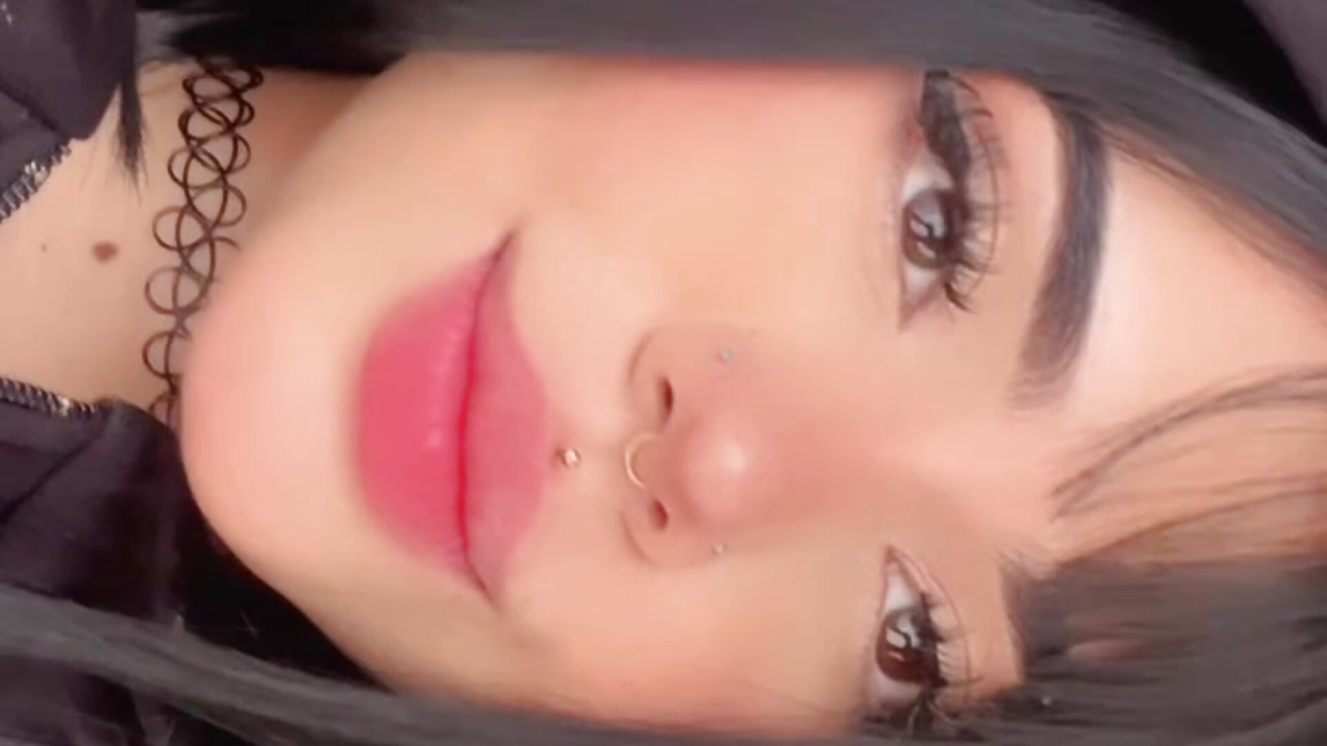 Heyyy Im Violet🖤 - video by VioletEvanzz cam model