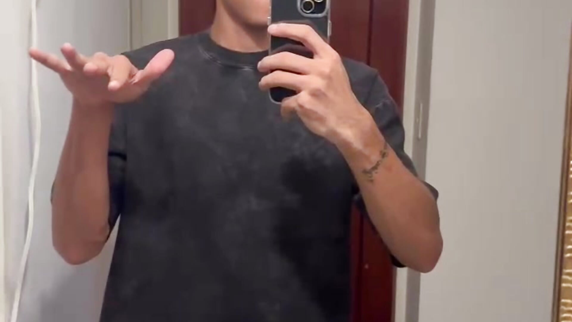 1000252194 - KamiSuarez adlı kamera modelinin videosu