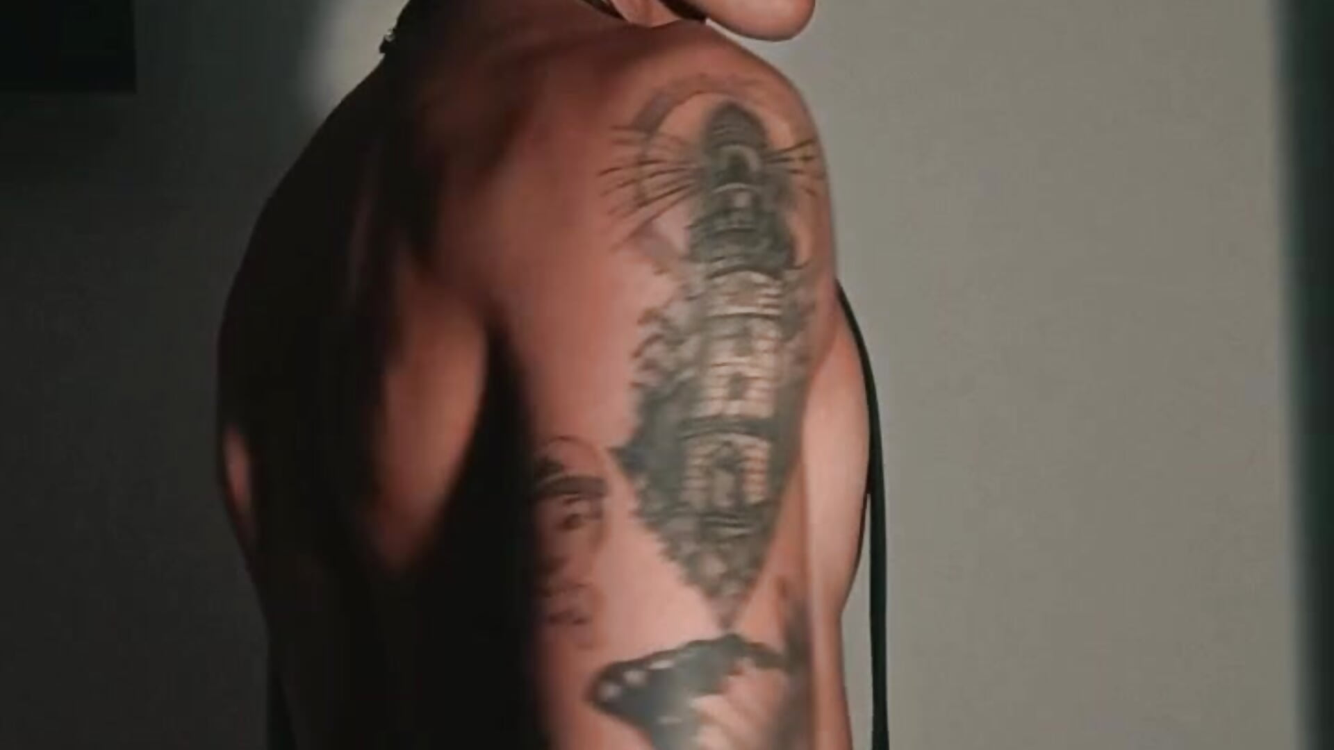 Know Me 😋– Damian-Leclair kameramodell videója