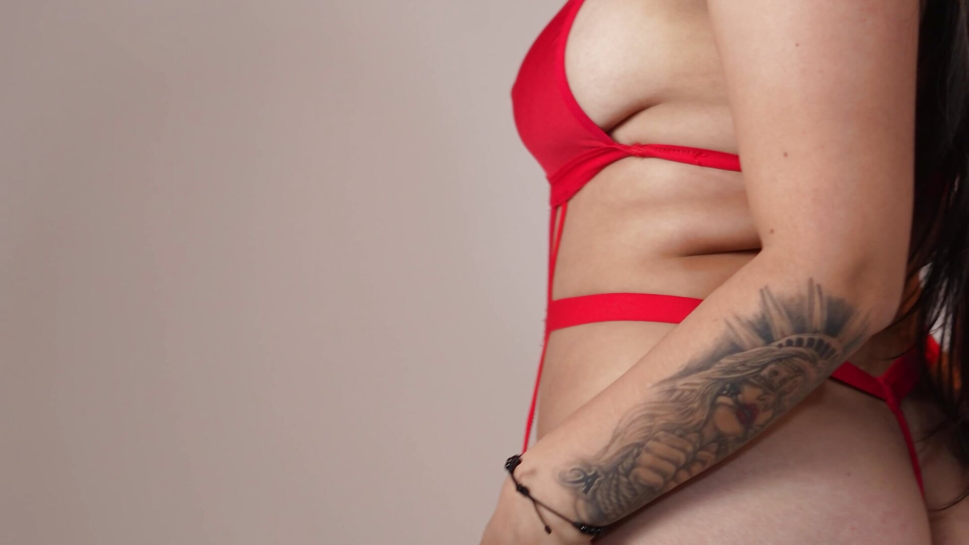 Your sexy girl in red ❤😈 - vídeo de emmaa_garciia modelo de câmara