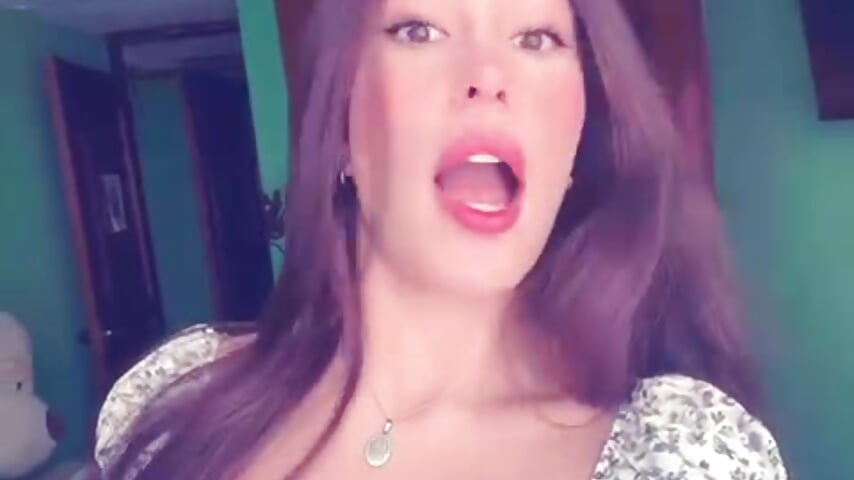 Do you like my look? 💗🤫 - video by Nikka_Tx cam model