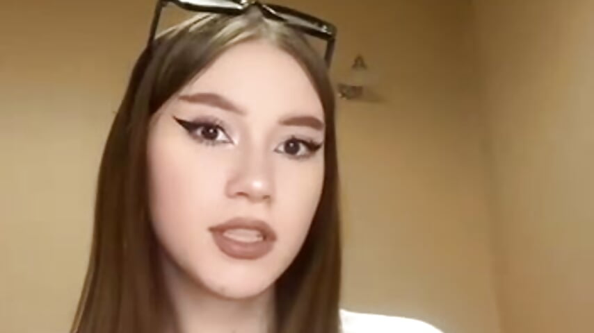 Im here for u my flowers - video by PrincessSuki cam model