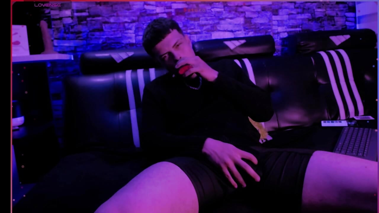 A sight, a desire, a temptation... - vidéo du modèle de showcams Saturo-Gojo-