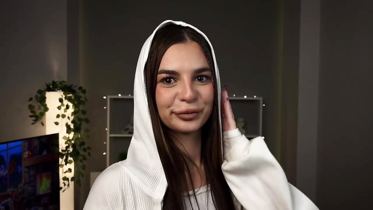 watch me without taking your eyes off - video by LauraHansil cam model