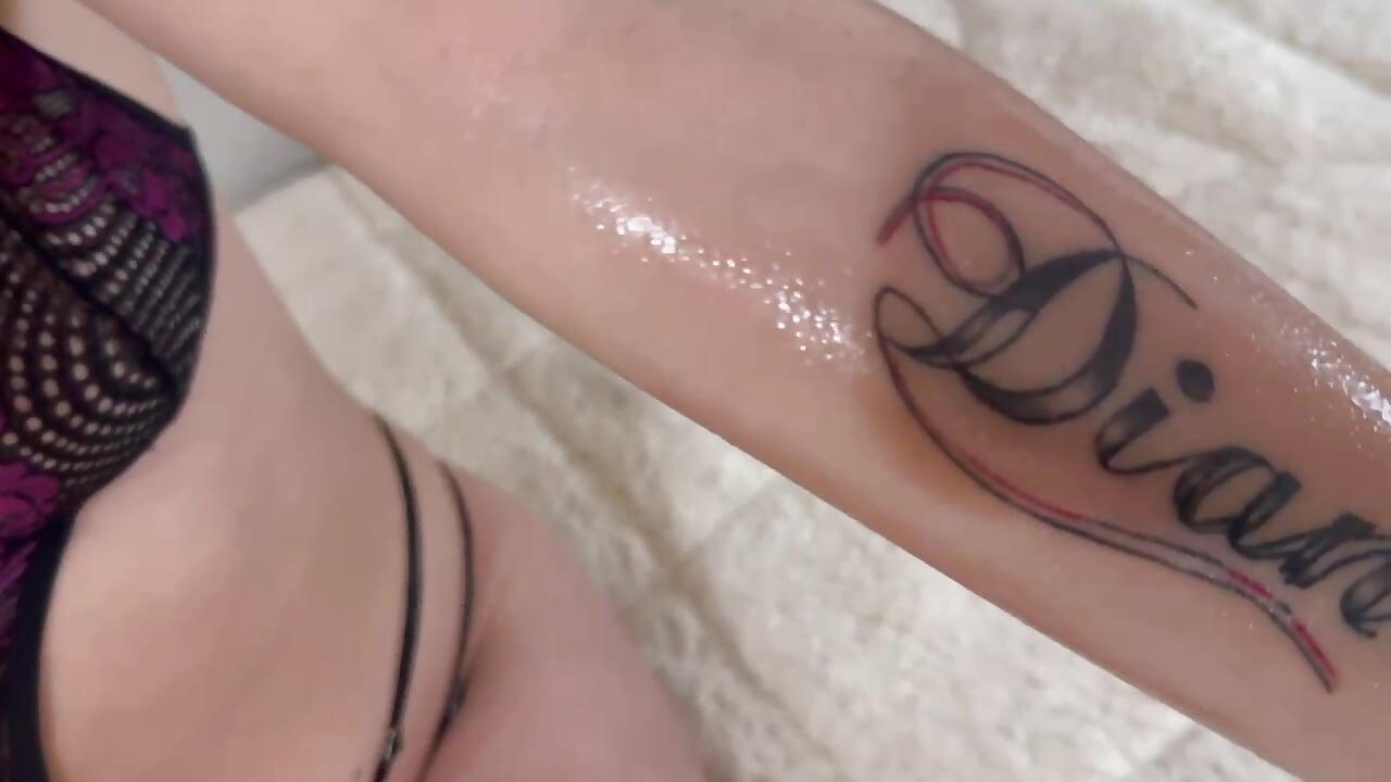 Tatuajes - video by Princess_Mia1126 cam model