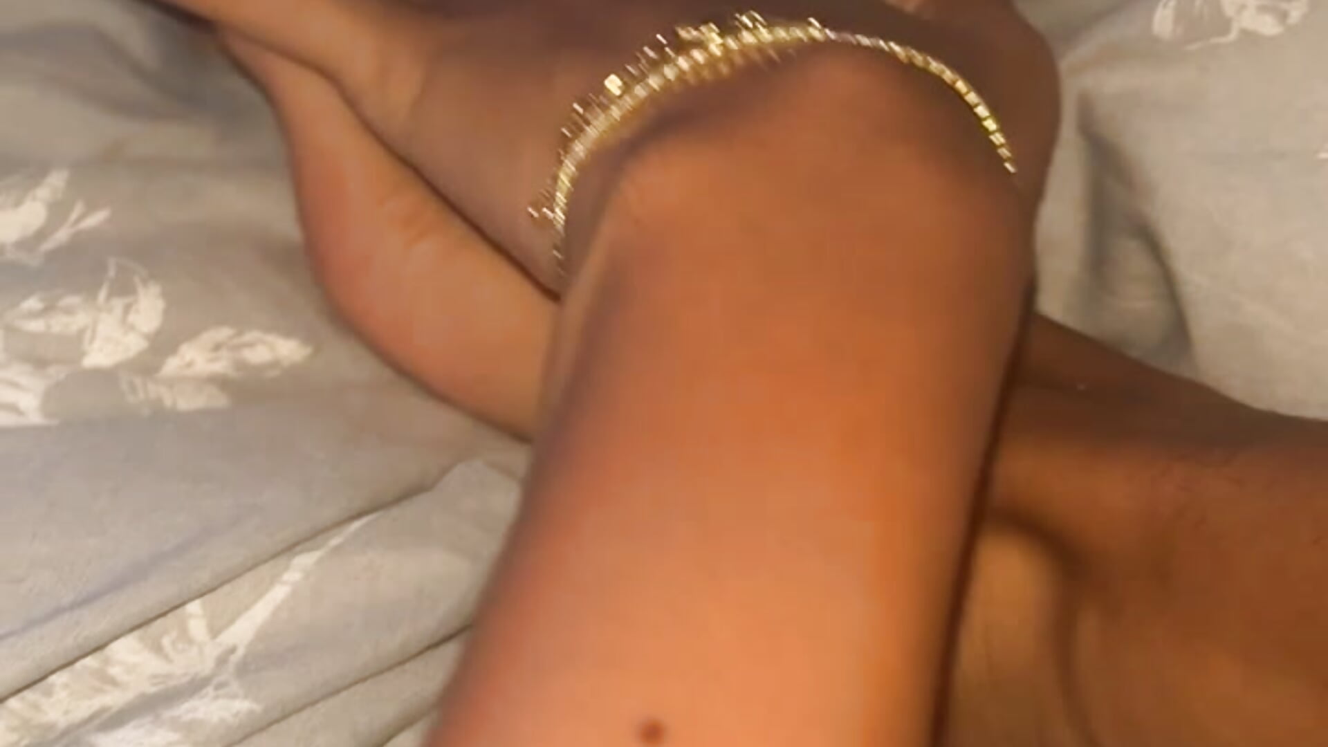 My feet look so cute 😩🦶 - video by BellaAra cam model