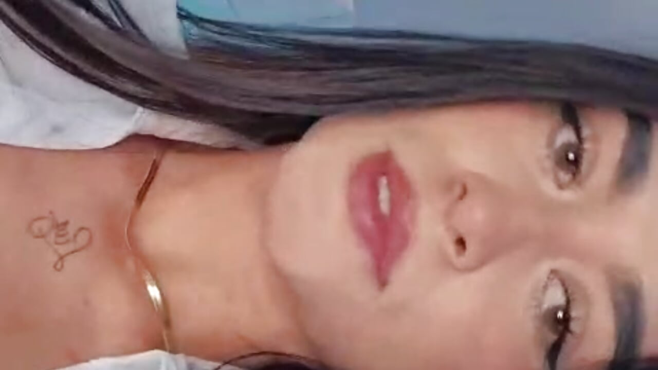 Sweet girl ❤️ - video by LexxieeHazee cam model
