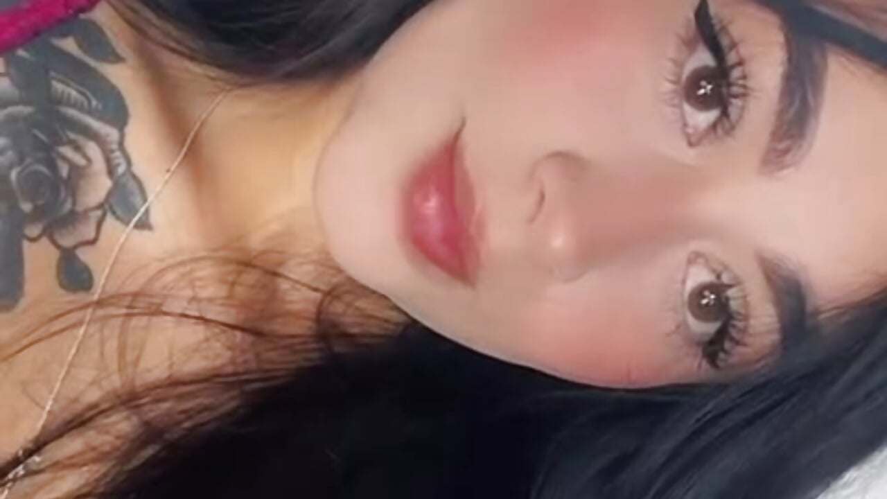 hey! 🥰 - video by LexxieeHazee cam model