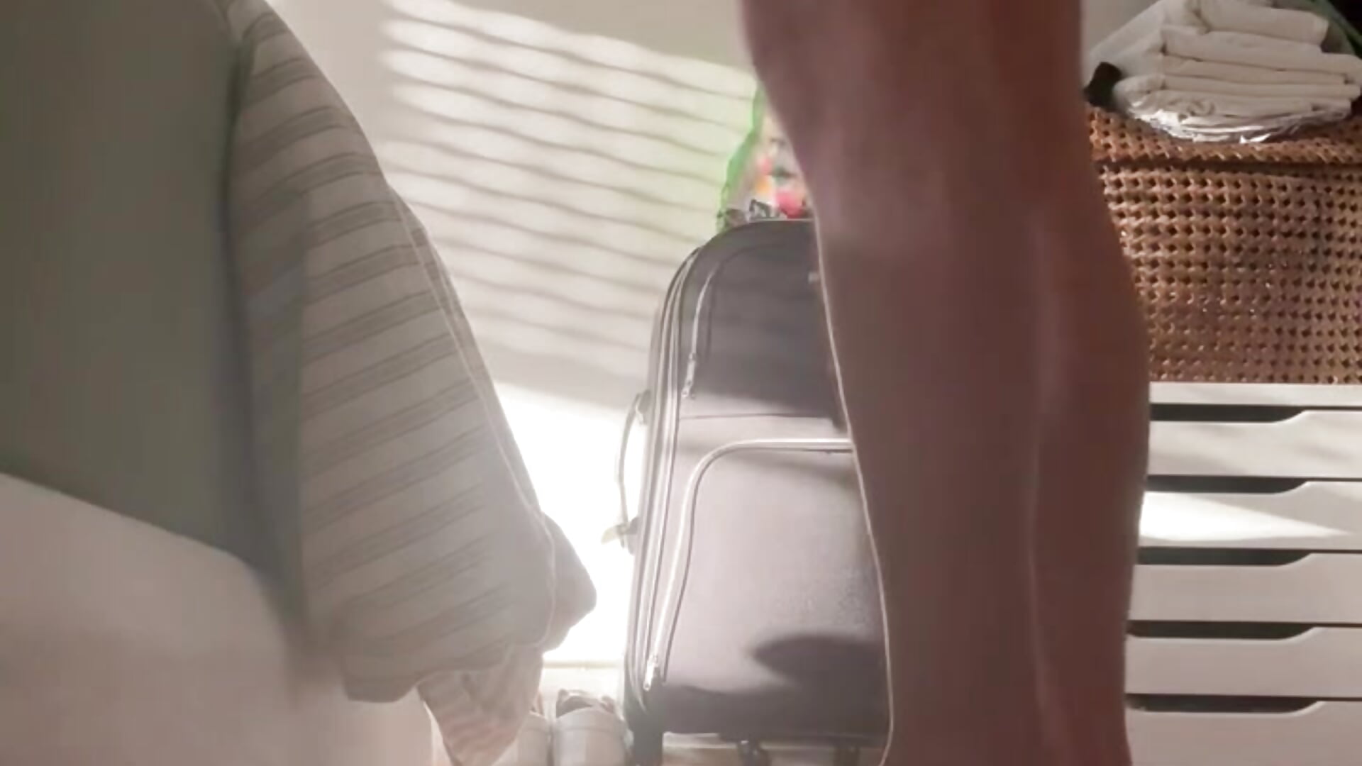 trim,EA3C1E11-E1B4-48D7-913C-C6ADE63F5B0D - Vídeo de SktHard, modelo de vídeos