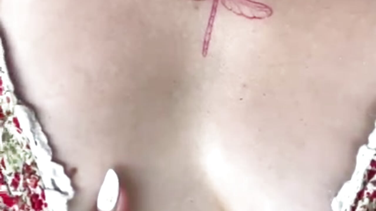 Playing with my body in the car..🚗✨ - video by Im-Lola cam model