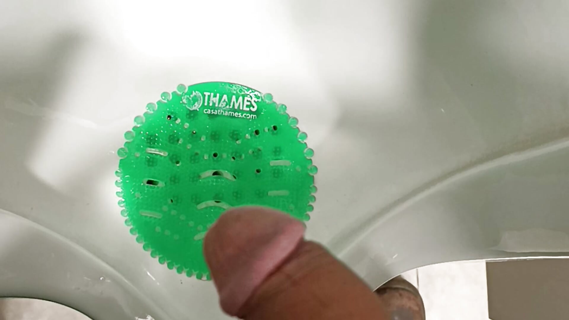 Sacudida en el trabajo - video by Abogado22 cam model