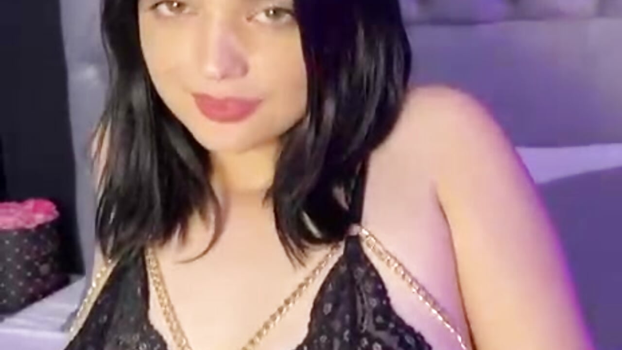 sweet ❤️ - video by SidneyPuff cam model
