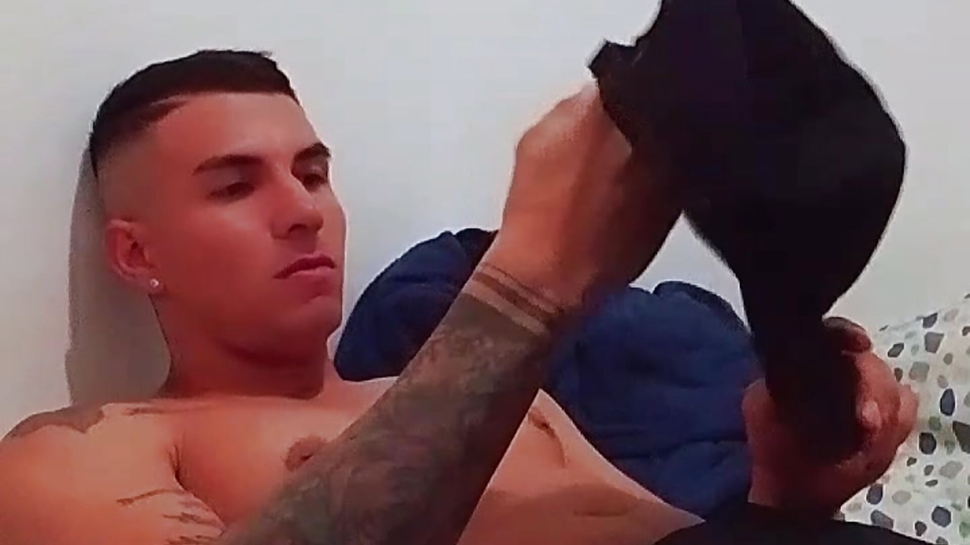 1000030143 - video by zputo98 cam model