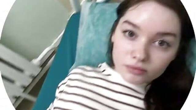 😓😓😓 - video by VickiBanx cam model