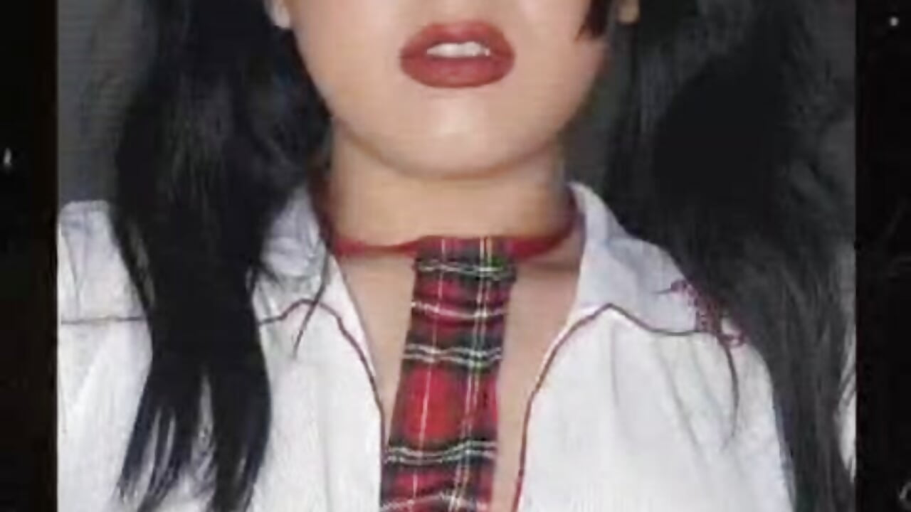 The Queen Of Prom! 🔥－カメラキャストのAudreyHayworthの動画