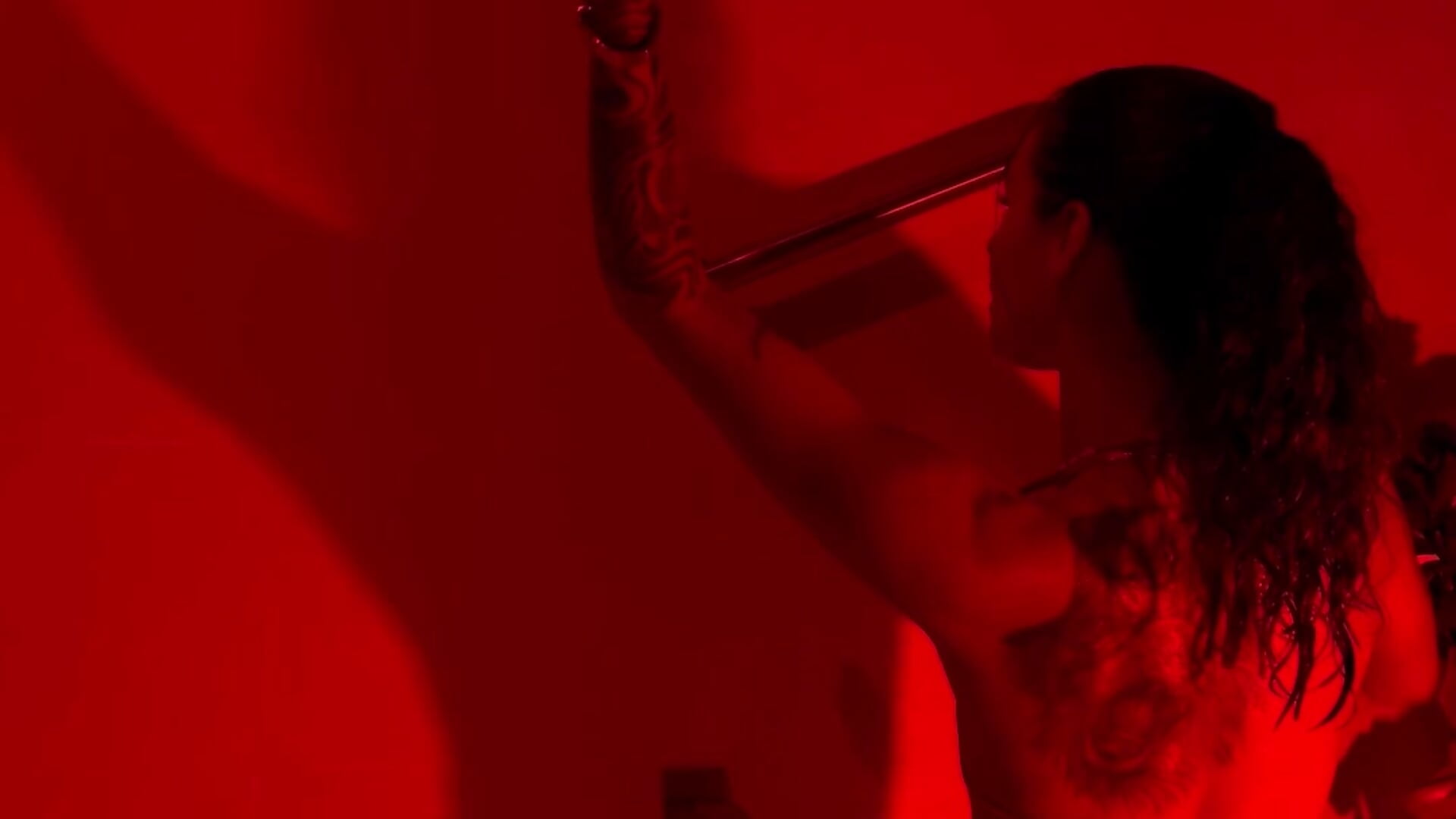 🌹Between Roses and Desire💖 - video oleh model kamera LahanaKimish