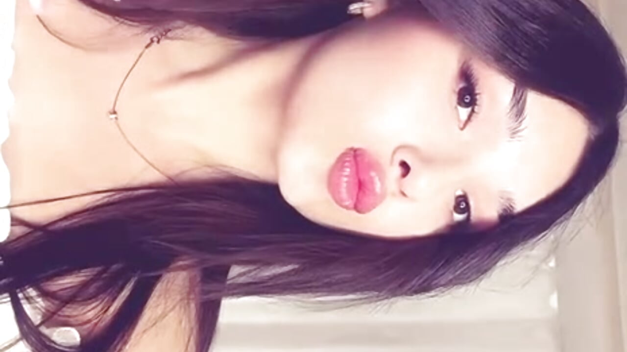 QT - video by candylolly__ cam model